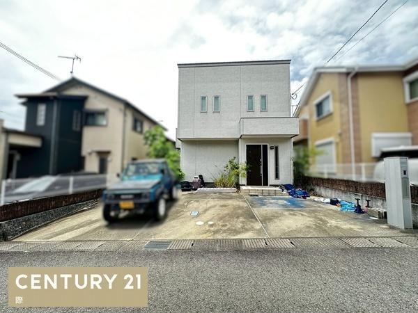3LDK+S house in Iwade, Wakayama - Photo 1