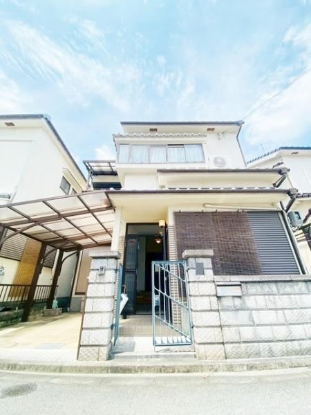 4LDK house in Mihara Ward, Sakai, Osaka - Photo 1