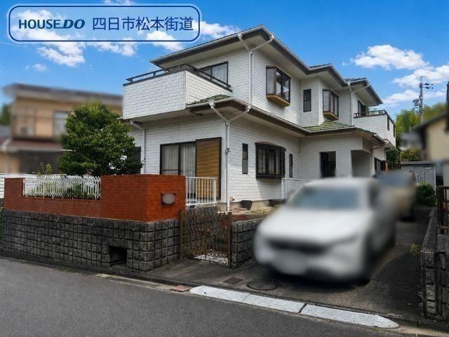 4LDK house in Yokkaichi, Mie - Photo 1