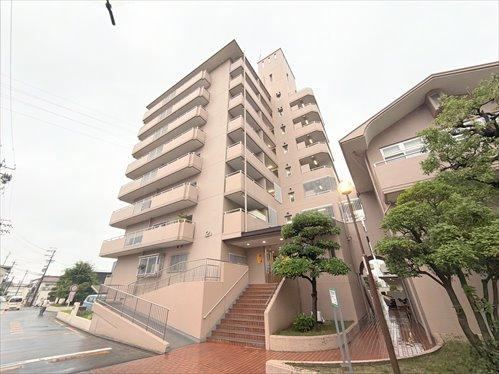 2LDK apartment in Minato Ward, Nagoya, Aichi - Photo 1