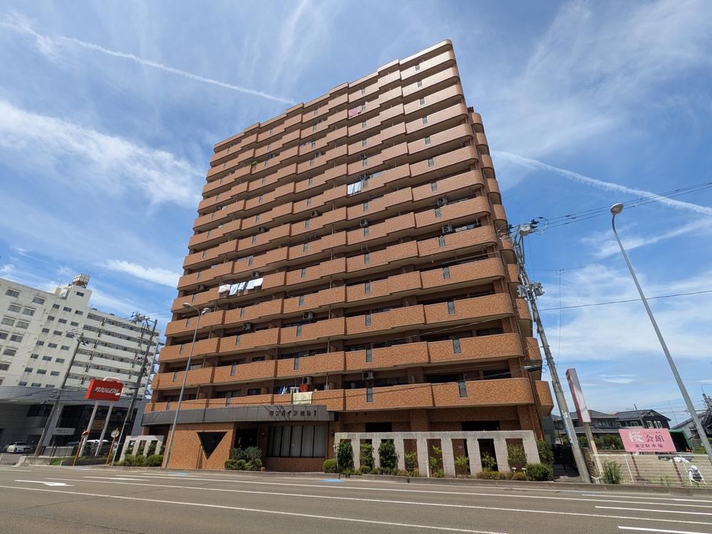 3LDK apartment in Miyagino Ward, Sendai, Miyagi - Photo 1
