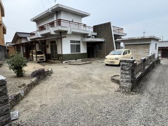 8LDK house in Shikokuchuo