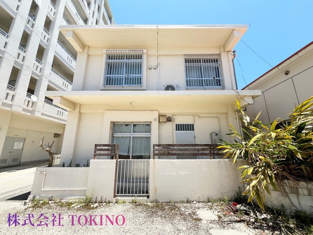 4LDK house in Uruma, Okinawa - Photo 1