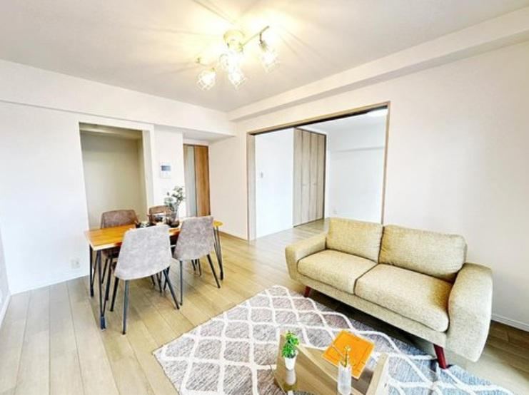 3LDK apartment in Itami, Hyogo - Photo 1