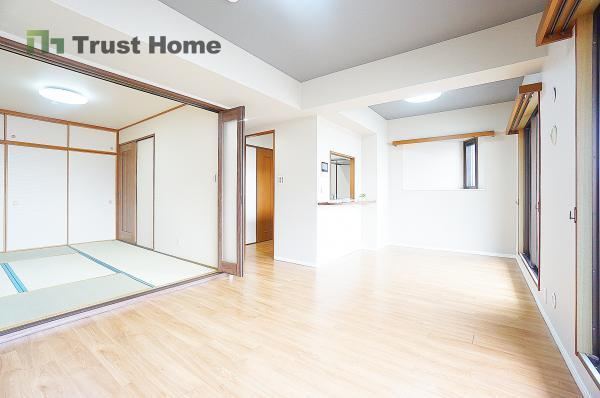 3LDK apartment in Nada Ward, Kobe, Hyogo - Photo 1
