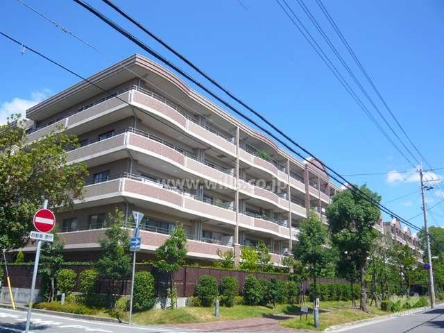 3LDK apartment in Ashiya, Hyogo - Photo 1