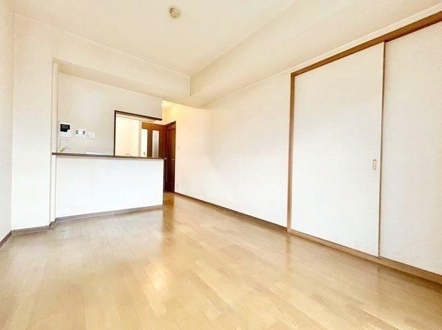 2LDK+S apartment in Kunitachi, Tokyo - Photo 1