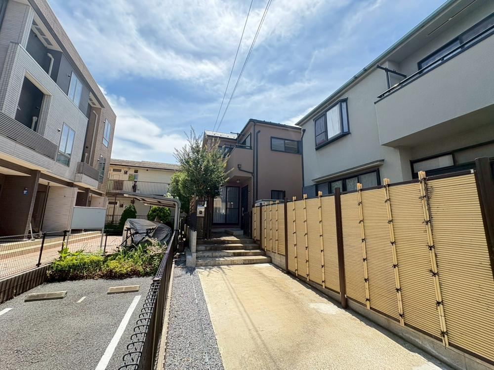 4LDK house in Ichikawa, Chiba - Photo 1
