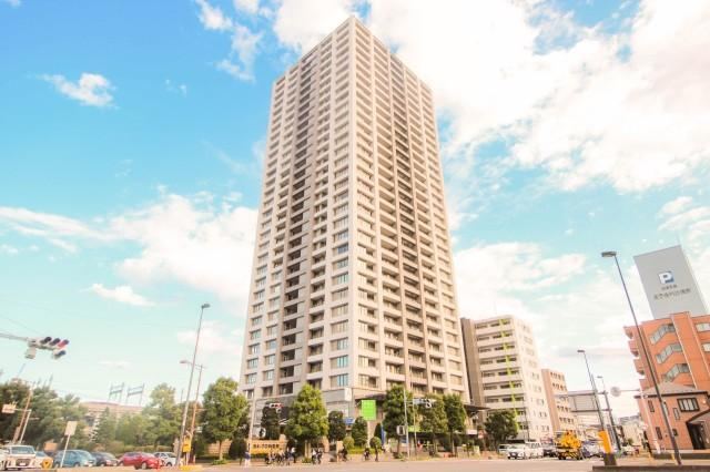 4LDK apartment in Chuo Ward, Saitama - Photo 1