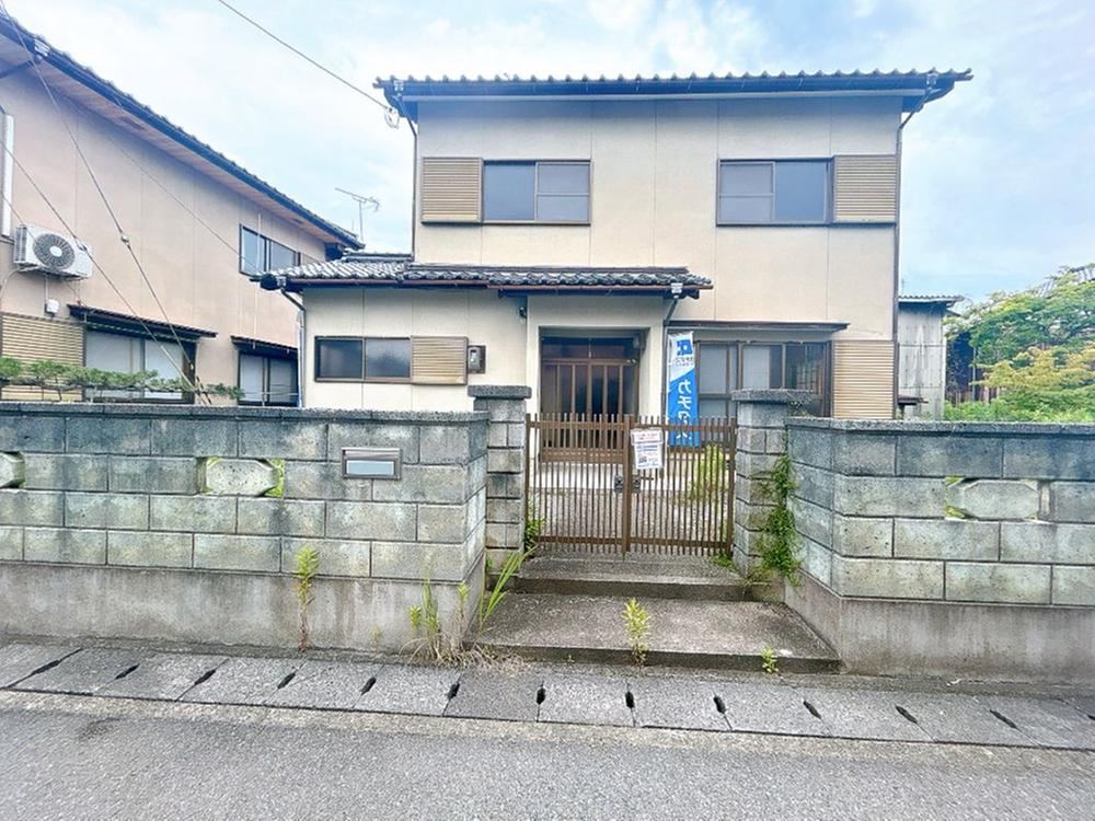 4LDK house in Toyooka, Hyogo - Photo 1
