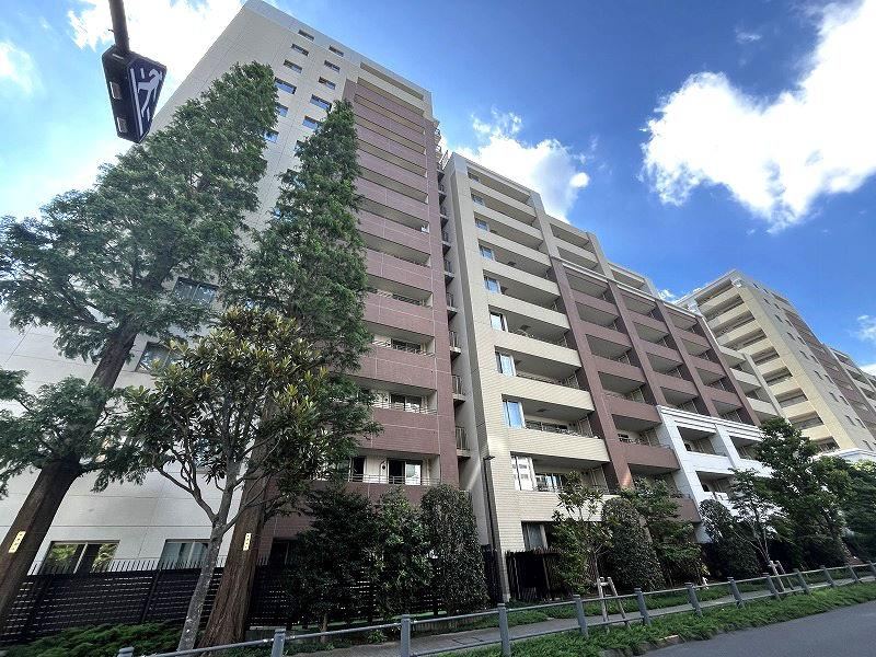 3LDK apartment in Suginami Ward, Tokyo - Photo 1