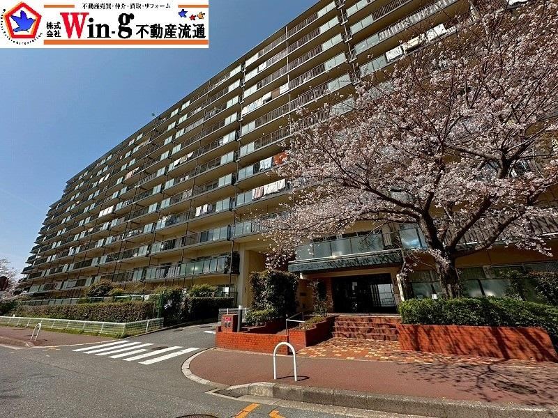 3LDK apartment in Tarumi Ward, Kobe, Hyogo - Photo 1