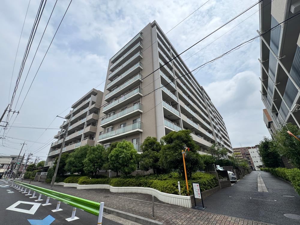3LDK apartment in Ota Ward, Tokyo - Photo 1