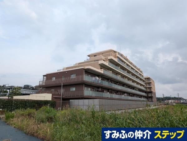 4LDK apartment in Matsudo, Chiba - Photo 1