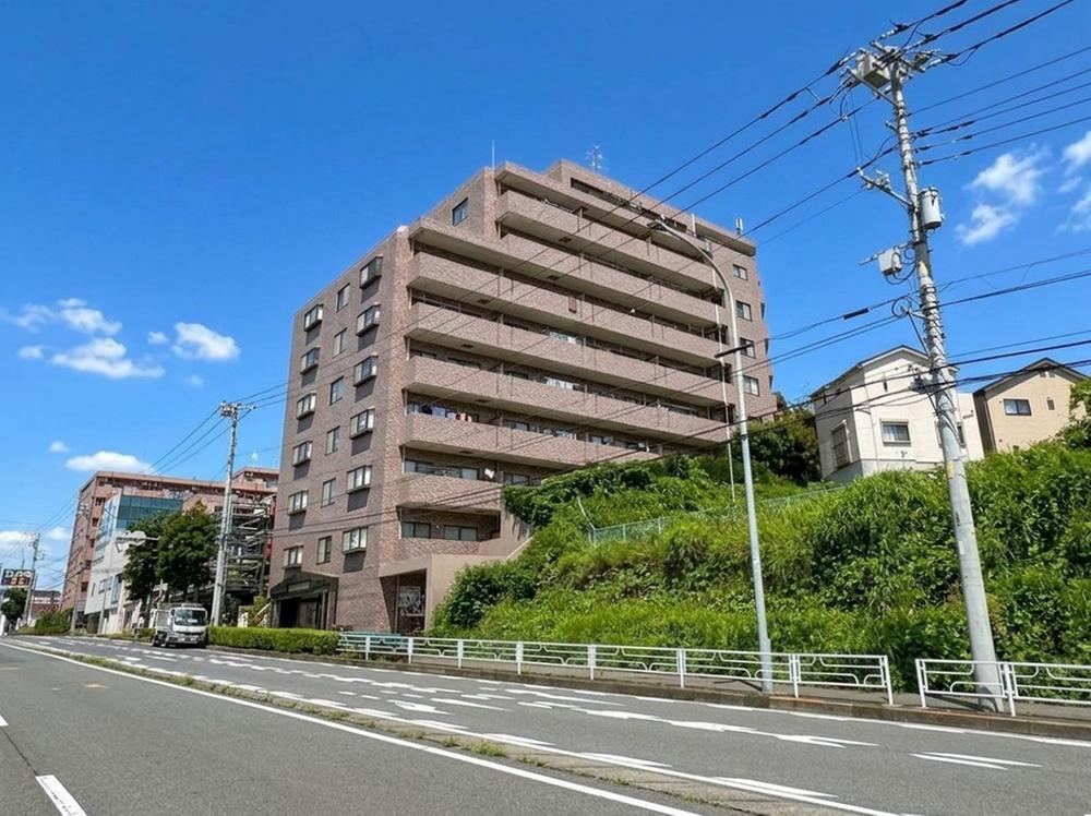 3LDK apartment in Asahi Ward, Yokohama, Kanagawa - Photo 1