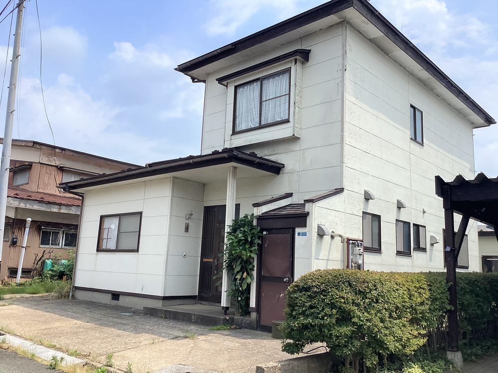 4LDK house in Akita, Akita - Photo 1