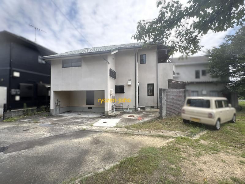 4LDK+S house in Kita Ward, Okayama - Photo 1
