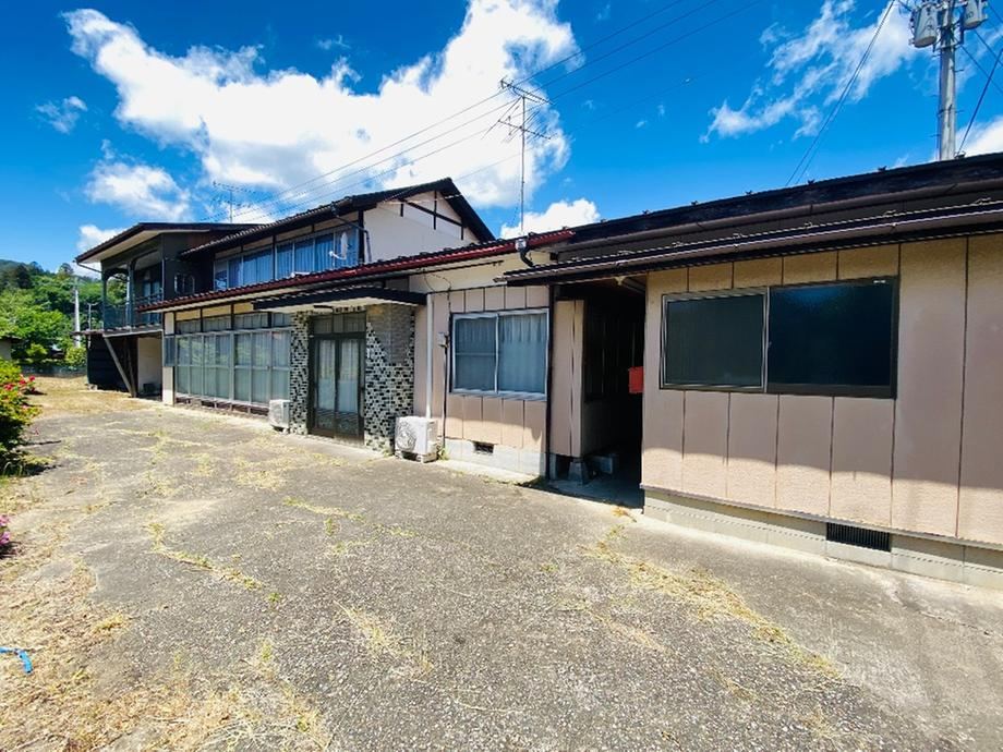 9DK house in Marumori, Igu District, Miyagi - Photo 1