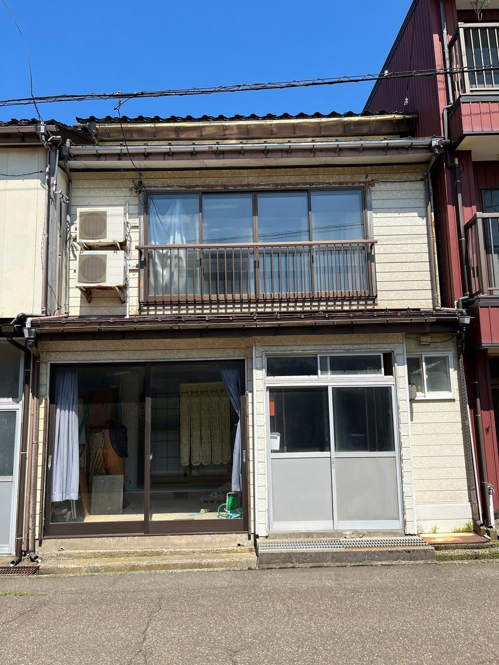 5DK+S house in Joetsu, Niigata - Photo 1