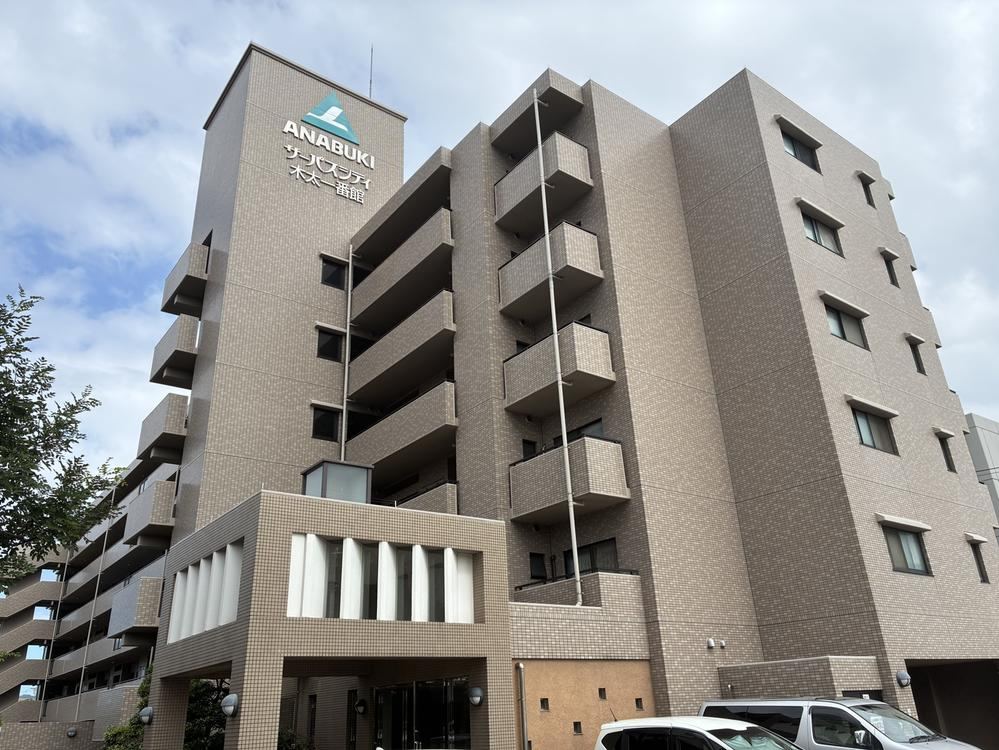 3LDK apartment in Takamatsu, Kagawa - Photo 1