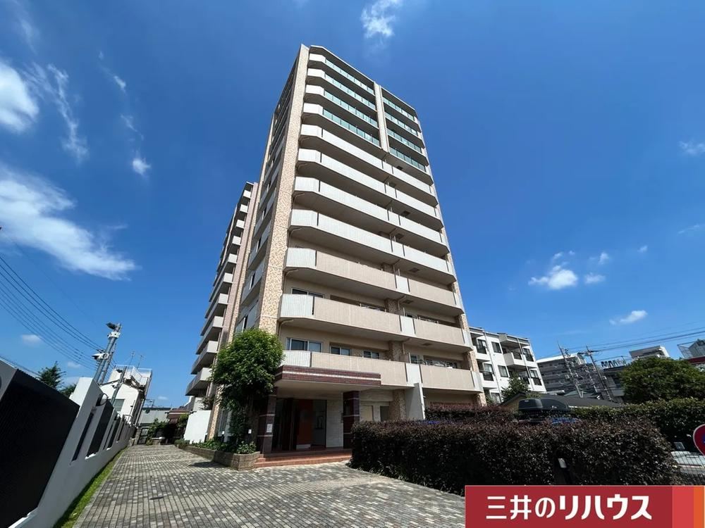 3LDK apartment in Asaka, Saitama - Photo 1