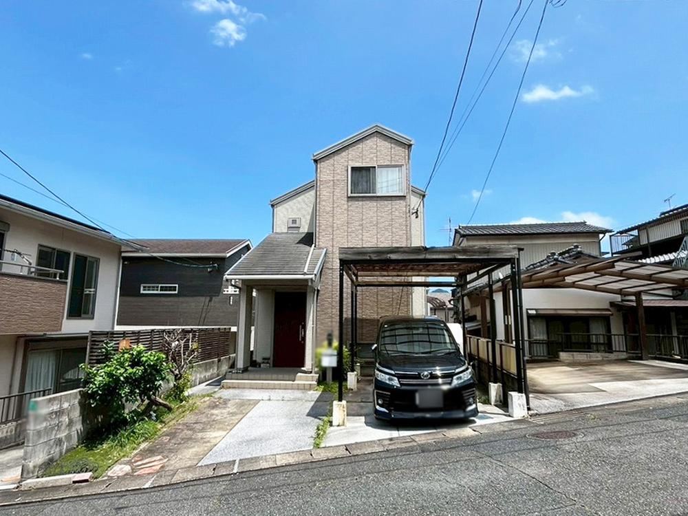 4LDK+S house in Kokuraminami Ward, Kitakyushu, Fukuoka - Photo 1