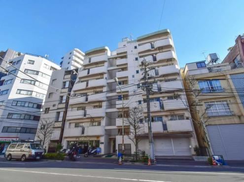 2LDK apartment in Itabashi Ward, Tokyo - Photo 1