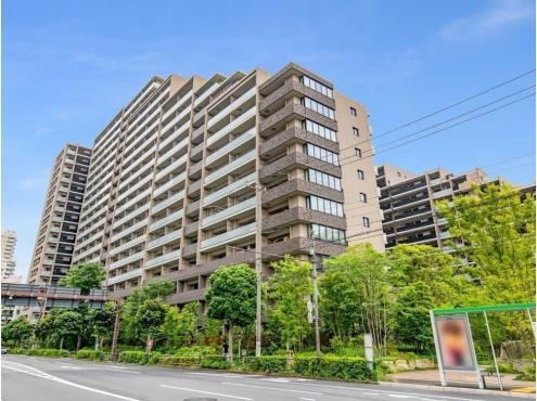 3LDK apartment in Shinagawa Ward, Tokyo - Photo 1
