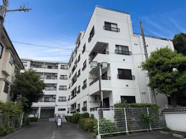 3DK apartment in Odawara, Kanagawa - Photo 1