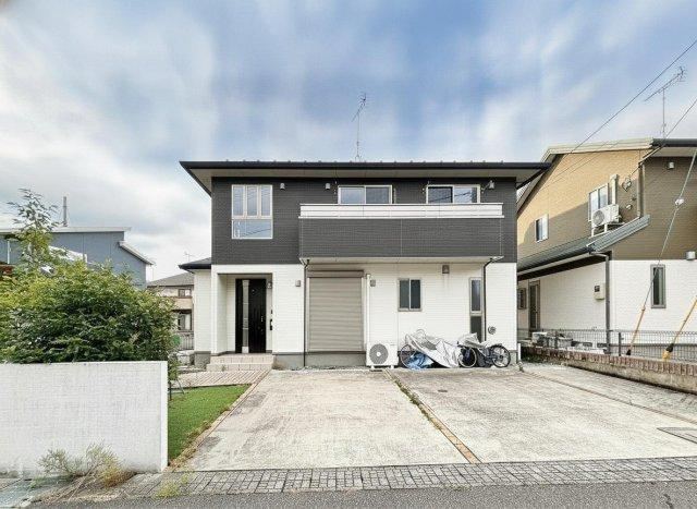4LDK+S house in Utsunomiya, Tochigi - Photo 1