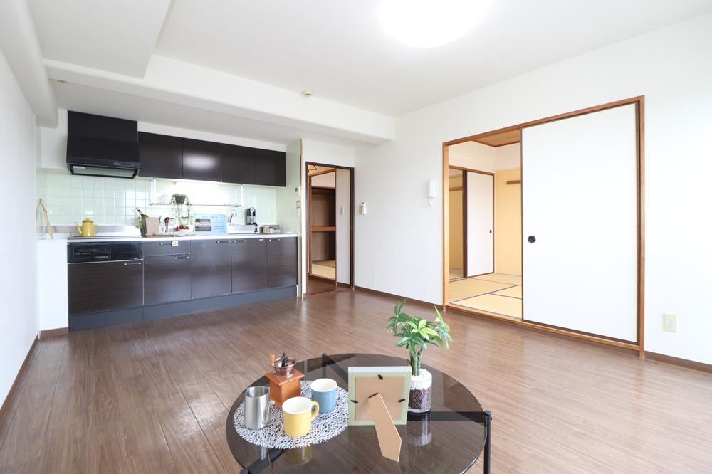4LDK apartment in Higashi Ward, Niigata - Photo 1