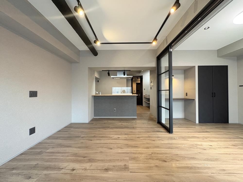 1LDK apartment in Sumida Ward, Tokyo - Photo 1