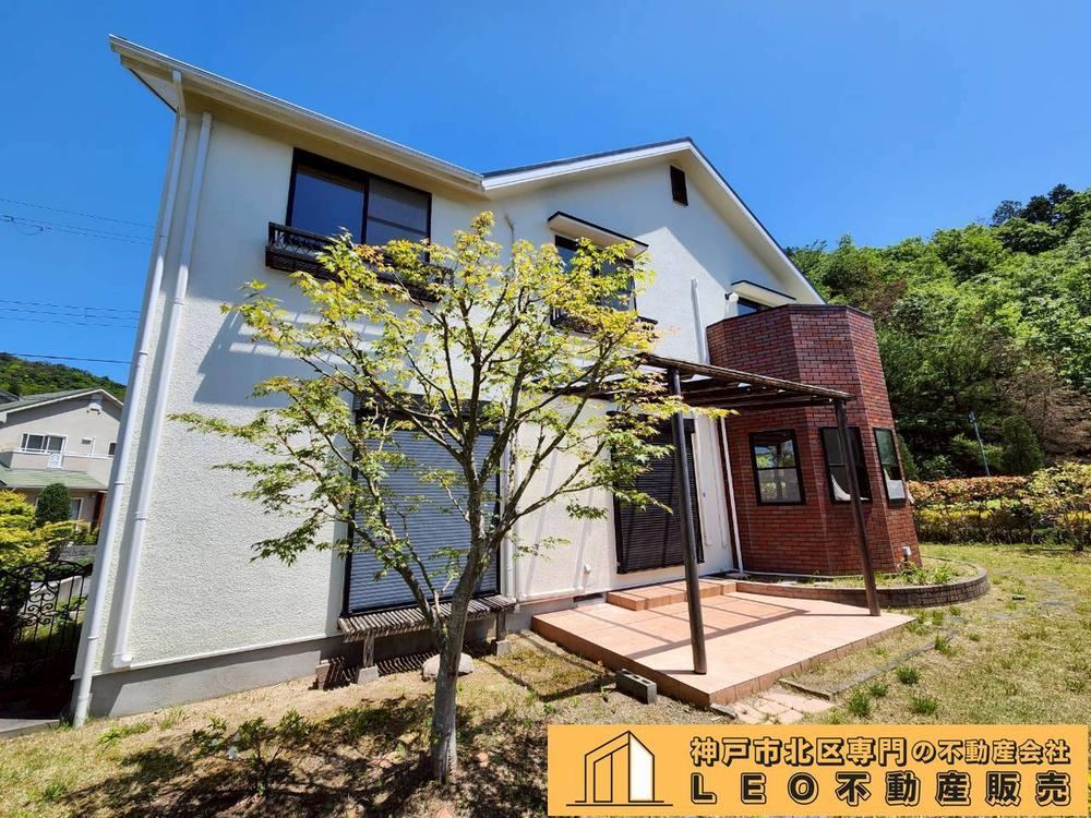 4LDK+S house in Kita Ward, Kobe, Hyogo - Photo 1