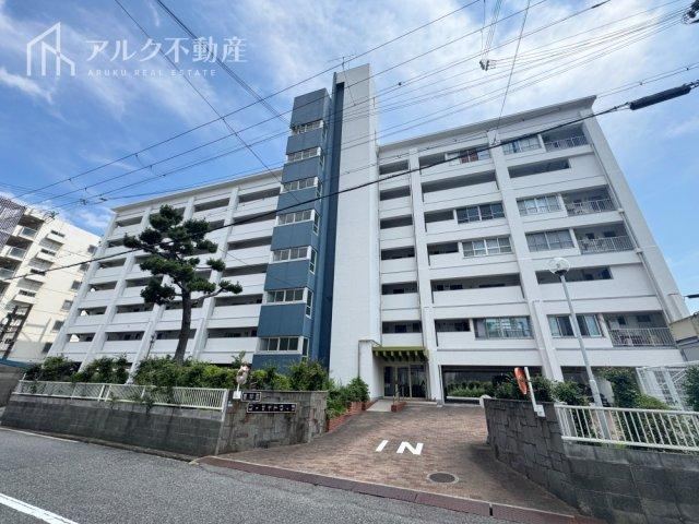 2DK apartment in Nishinomiya, Hyogo - Photo 1