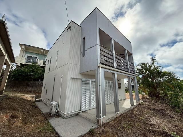 2LDK house in Higashi, Kunigami District, Okinawa - Photo 1