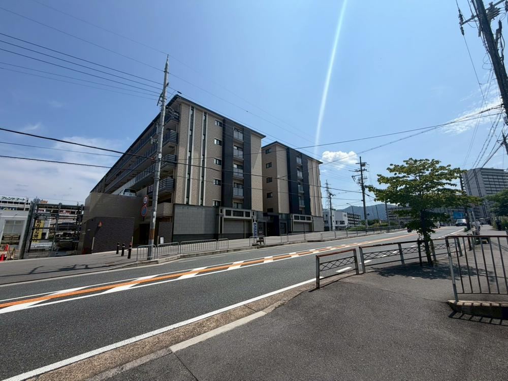 2LDK+S apartment in Fushimi Ward, Kyoto - Photo 1