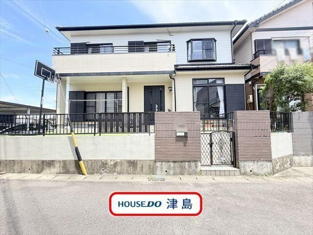4LDK house in Tsushima, Aichi - Photo 1