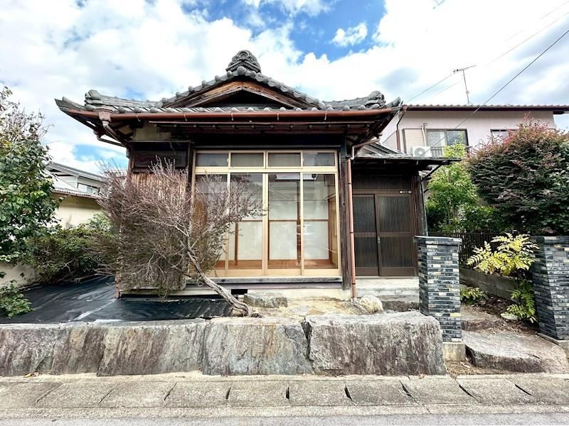 1DK house in Gamagori, Aichi - Photo 1