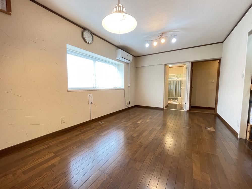 3LDK apartment in Hamura, Tokyo - Photo 1
