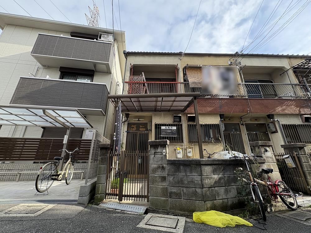 3DK+S house in Kadoma, Osaka - Photo 1