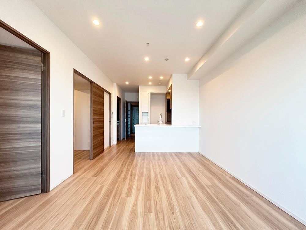 3LDK apartment in Mihama Ward, Chiba - Photo 1