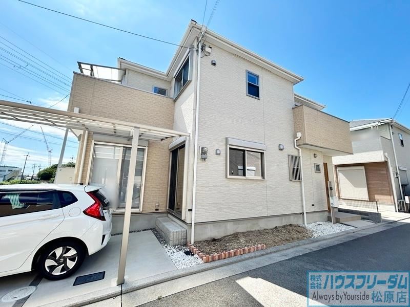 4LDK house in Mihara Ward, Sakai, Osaka - Photo 1