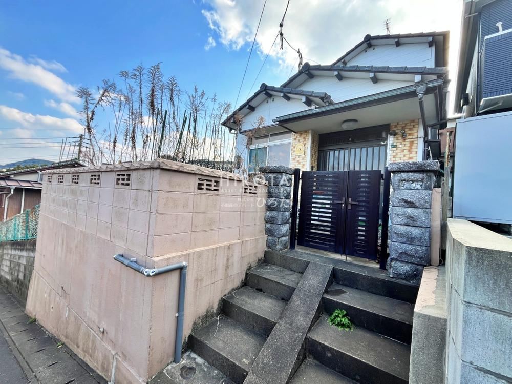 4LDK+S house in Tobata Ward, Kitakyushu, Fukuoka - Photo 1