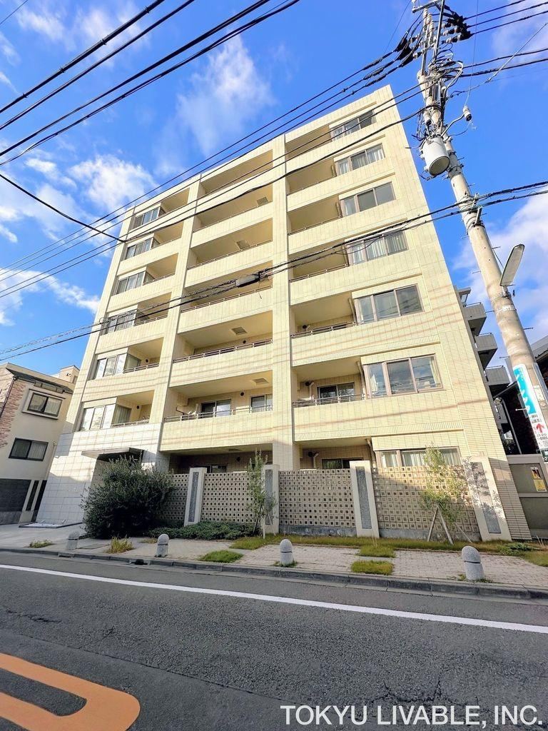 1LDK apartment in Setagaya Ward, Tokyo - Photo 1