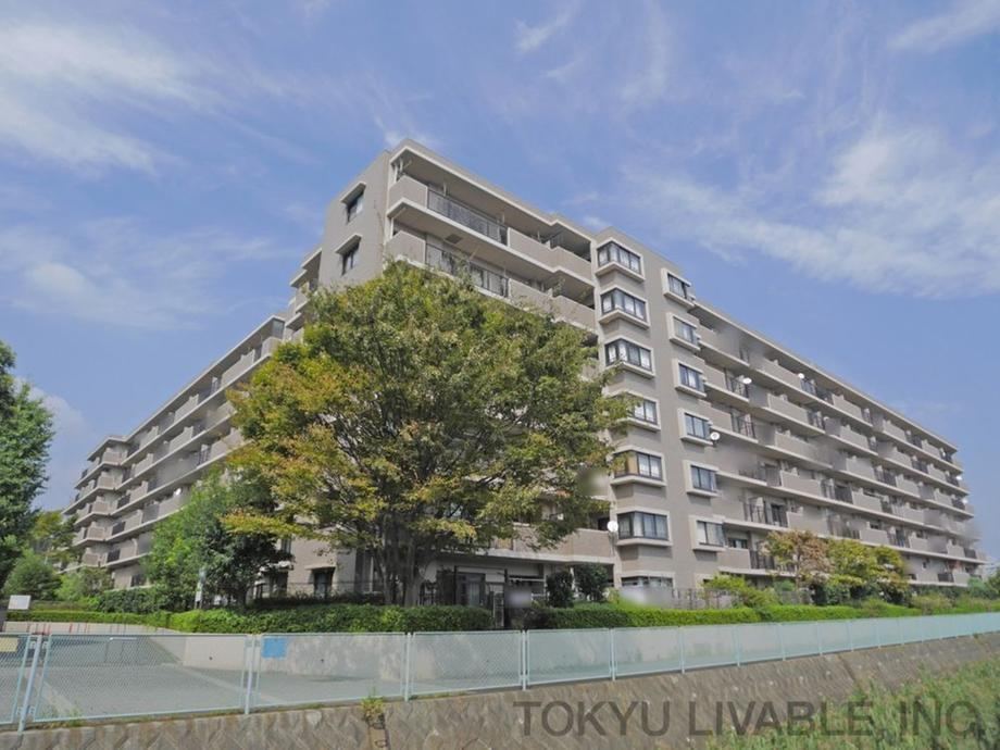 3LDK apartment in Totsuka Ward, Yokohama, Kanagawa - Photo 1