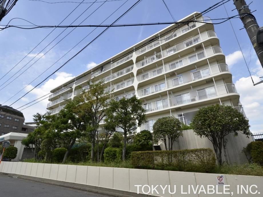 3DK apartment in Kanagawa Ward, Yokohama, Kanagawa - Photo 1