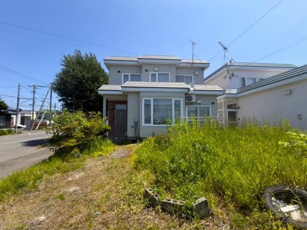 4LDK house in Chitose, Hokkaido - Photo 1