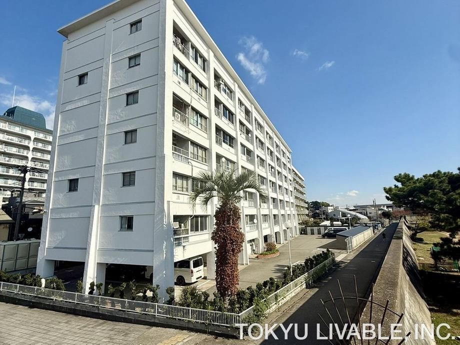 2DK apartment in Nishinomiya, Hyogo - Photo 1