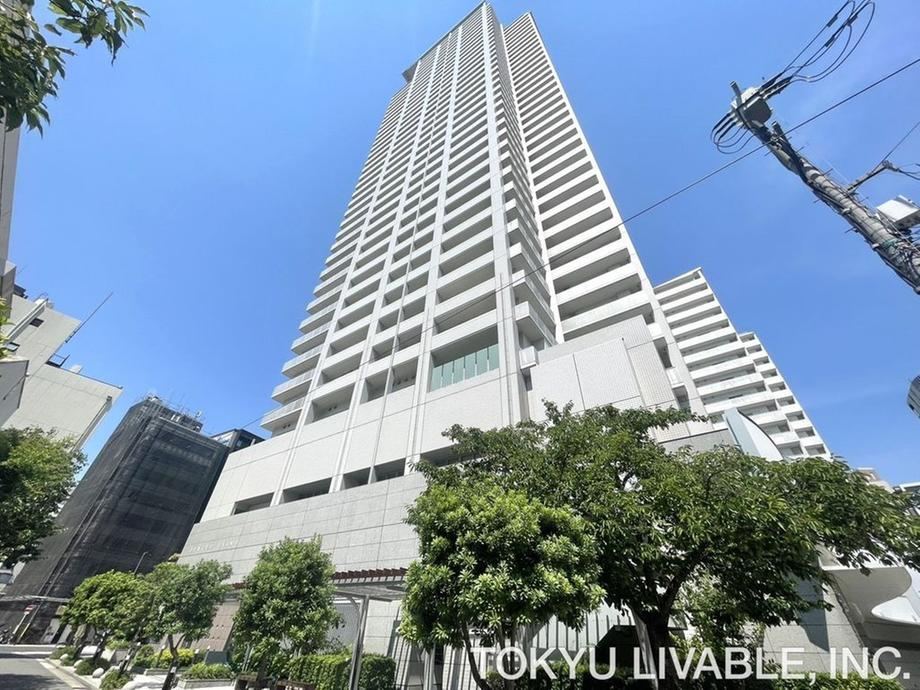 3LDK apartment in Kita Ward, Osaka - Photo 1
