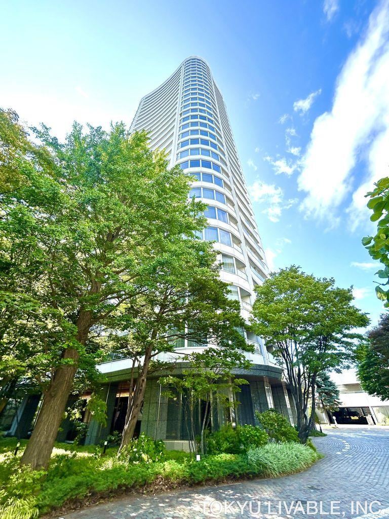 3LDK apartment in Chuo Ward, Sapporo, Hokkaido - Photo 1